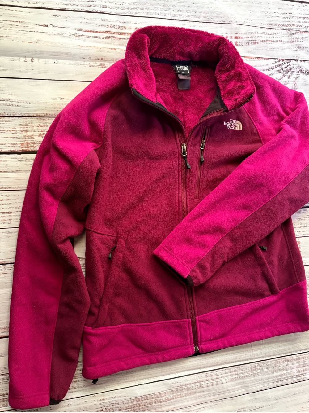 The North Face Women's Two-Tone Magenta/Pink Fleece Utility Jacket